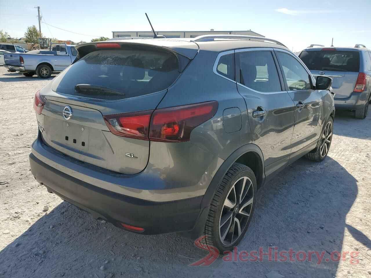 JN1BJ1CPXJW100788 2018 NISSAN ROGUE