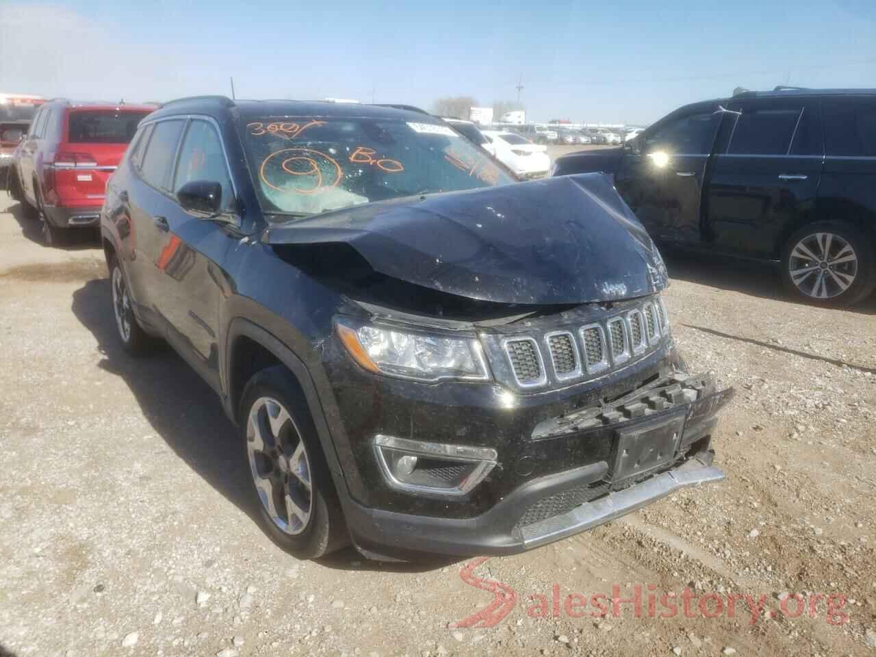 3C4NJCCB4JT329211 2018 JEEP COMPASS