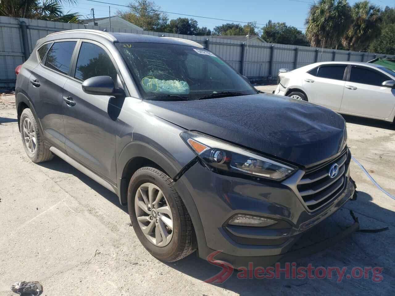 KM8J33A48HU568639 2017 HYUNDAI TUCSON