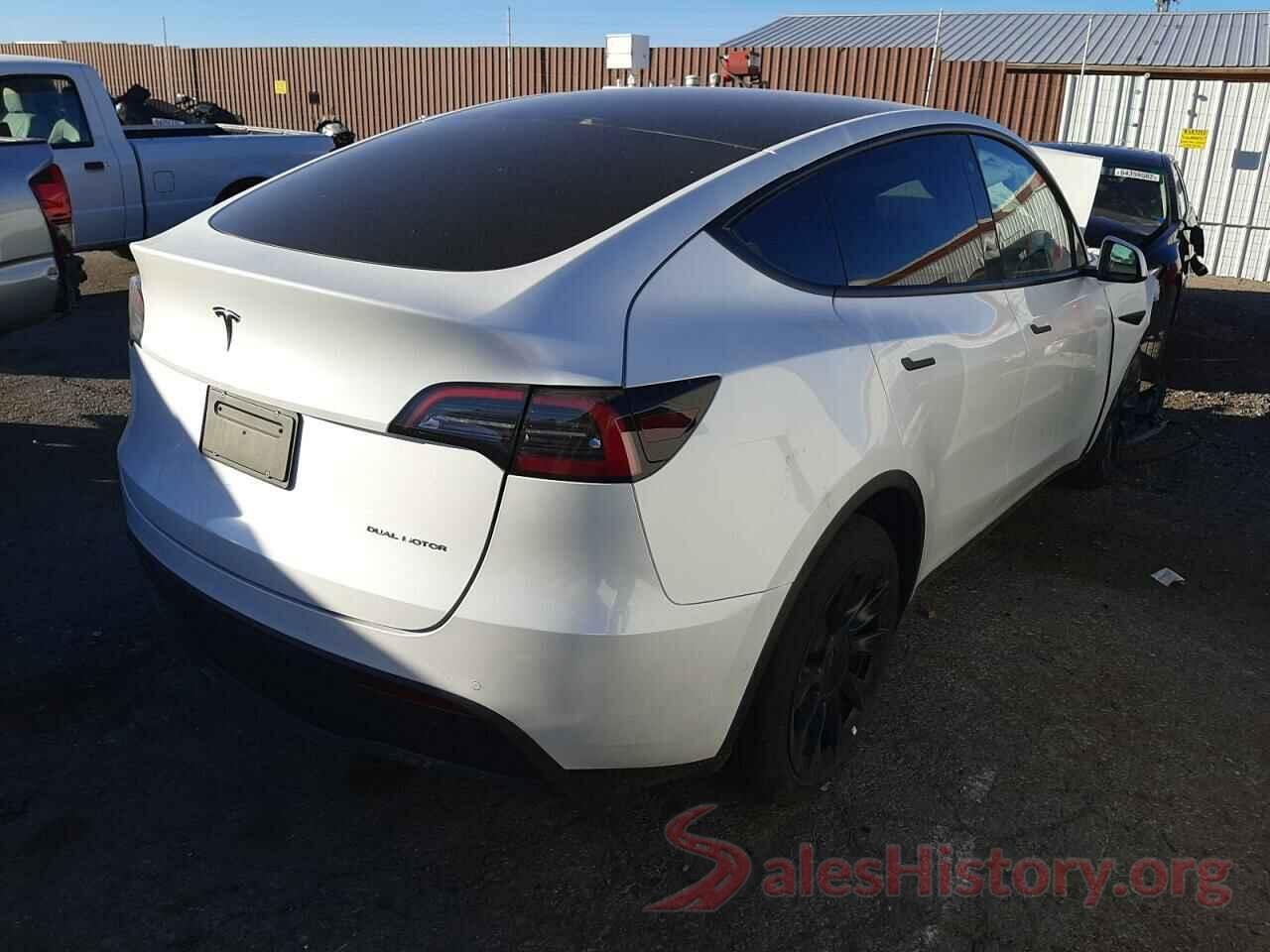 7SAYGDEE8NF480553 2022 TESLA MODEL Y