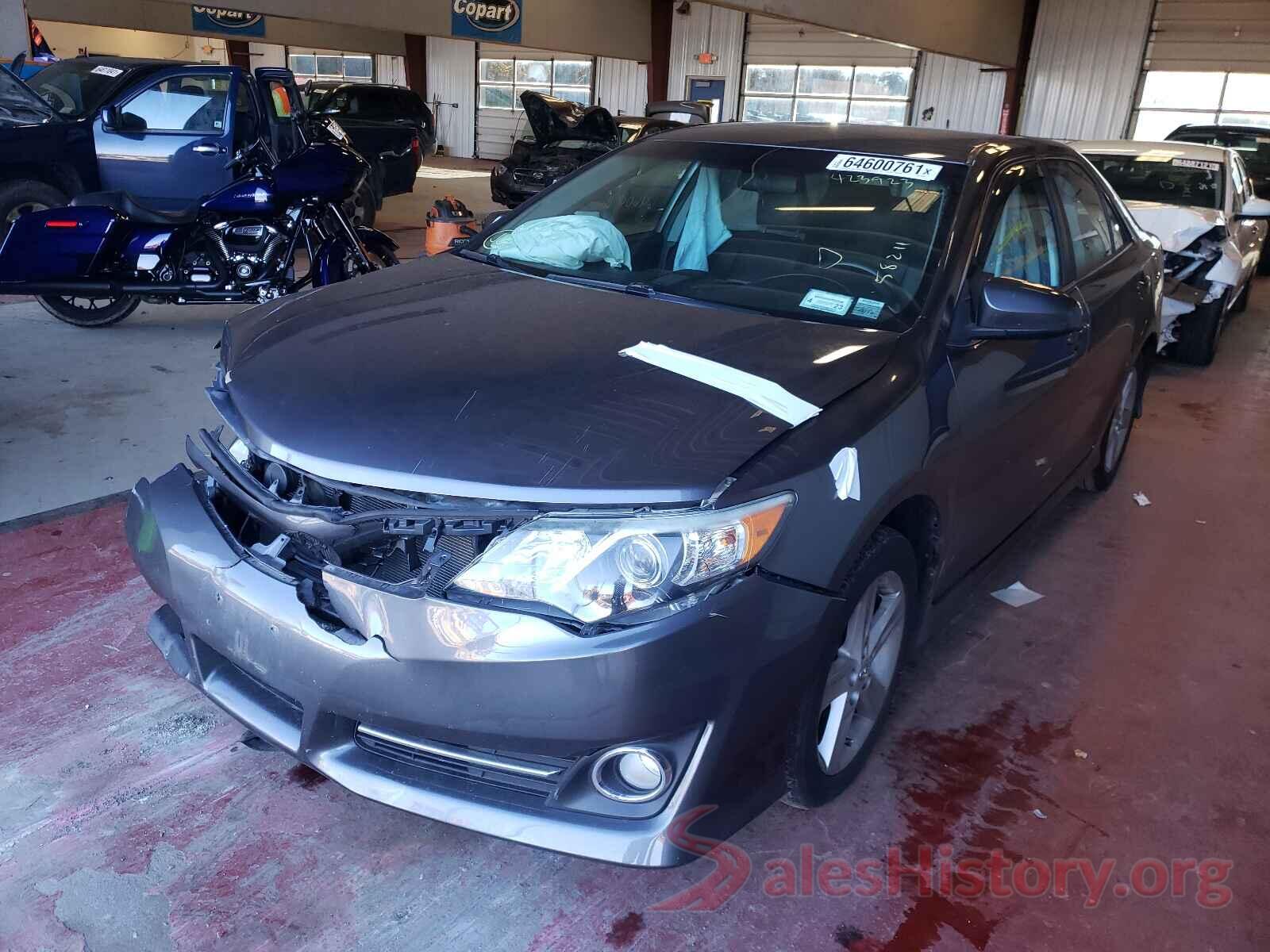 4T1BF1FK0EU423923 2014 TOYOTA CAMRY