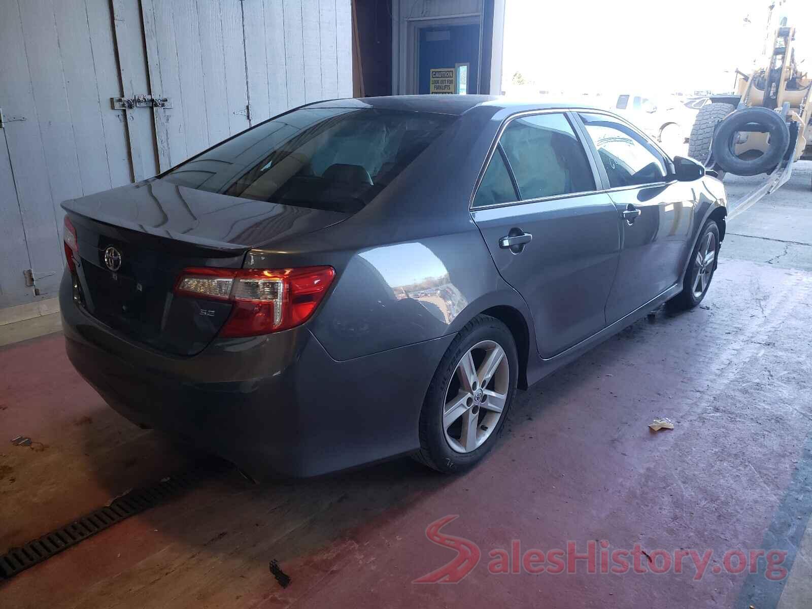 4T1BF1FK0EU423923 2014 TOYOTA CAMRY