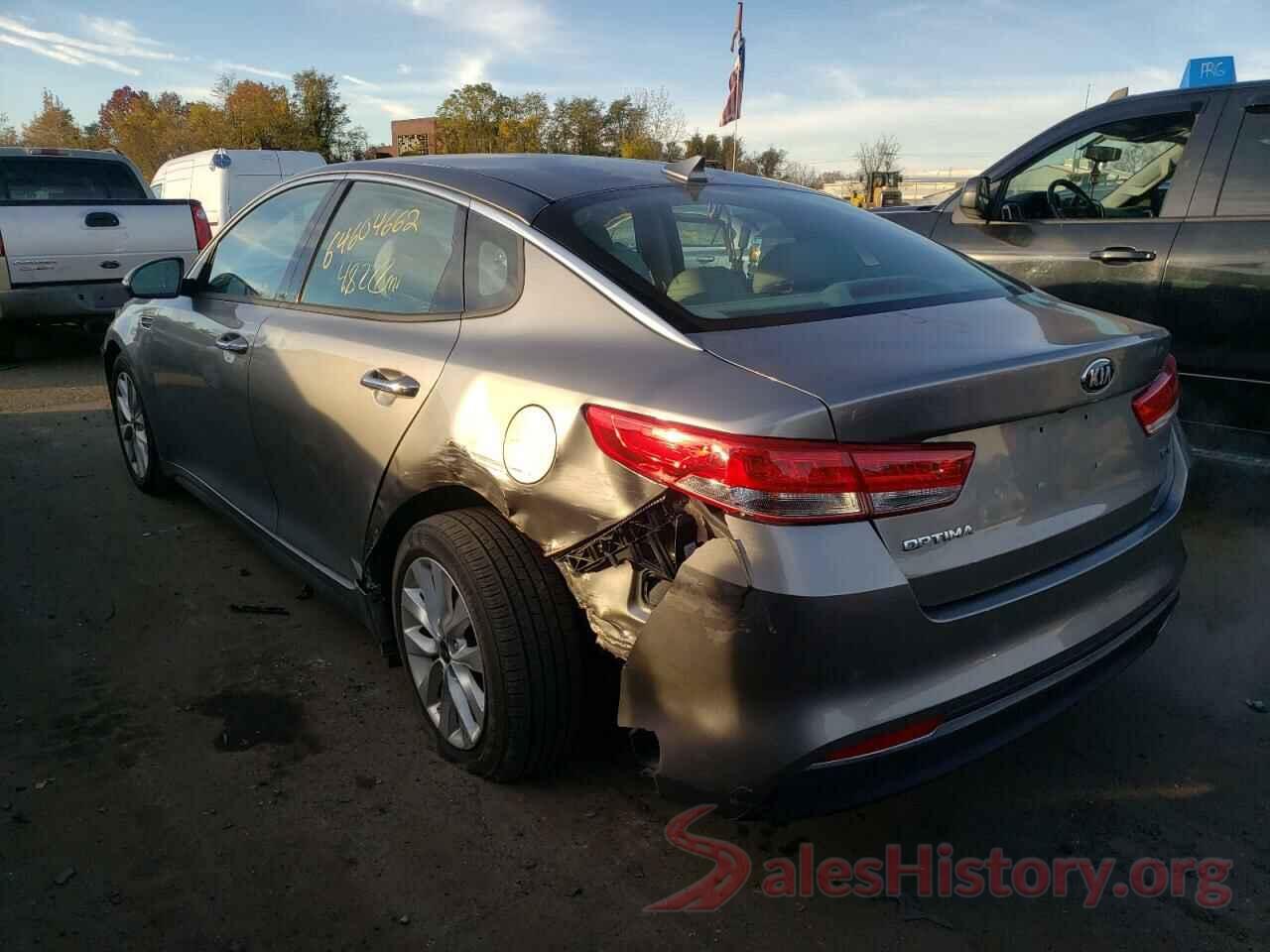 5XXGU4L35JG256893 2018 KIA OPTIMA