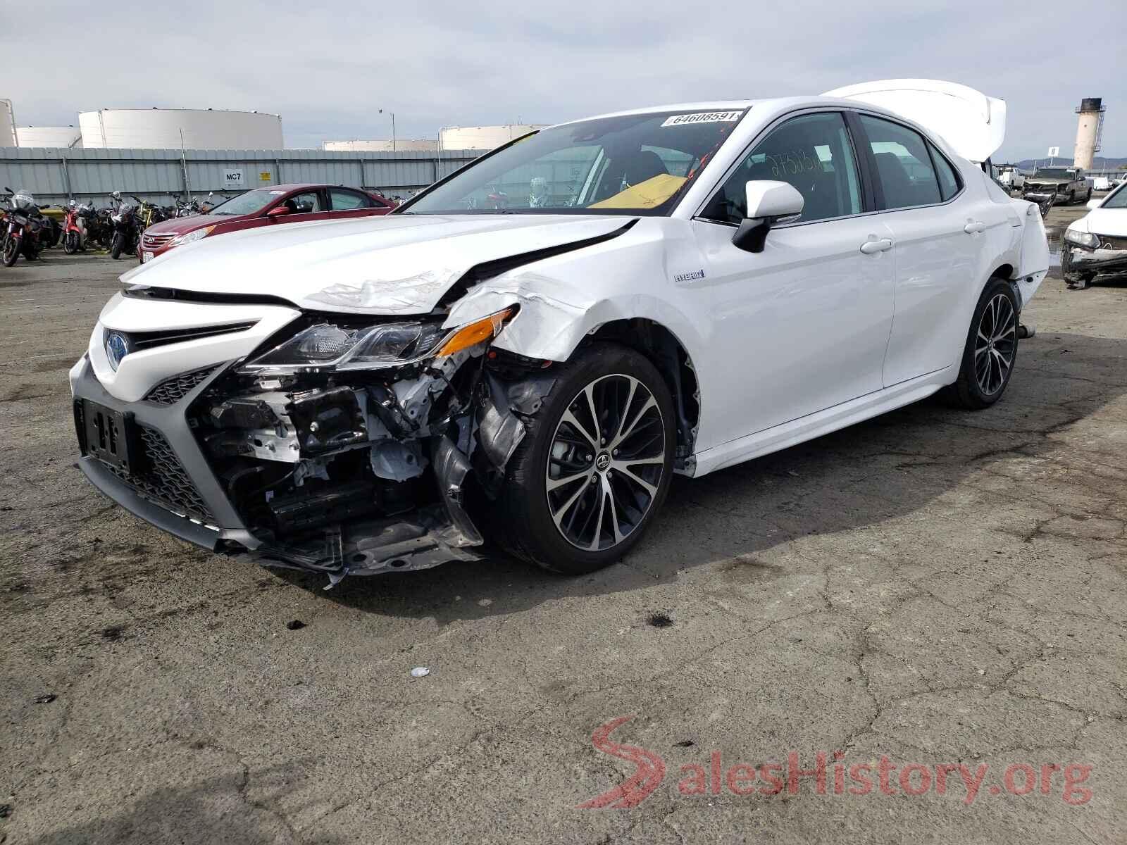 4T1B21HK1KU519046 2019 TOYOTA CAMRY