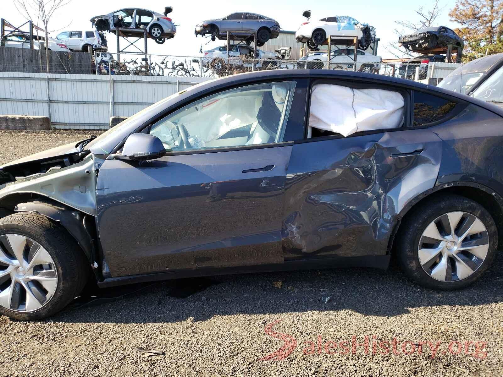 5YJYGDEE5LF046617 2020 TESLA MODEL Y