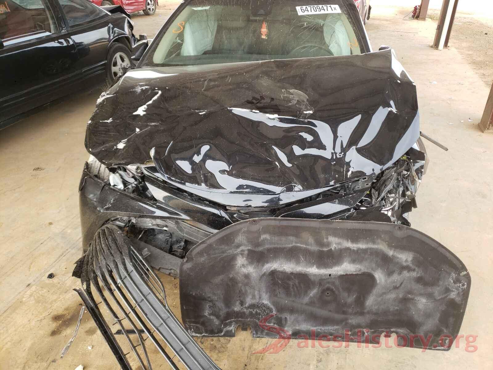 4T1B11HK5JU547725 2018 TOYOTA CAMRY