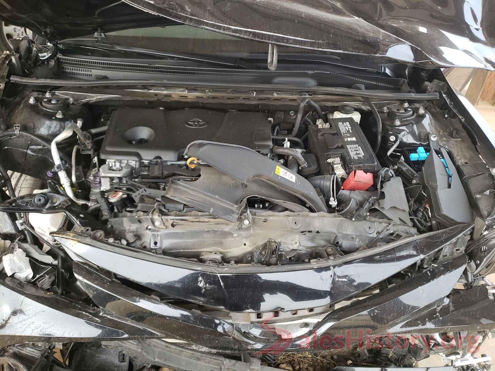 4T1B11HK5JU547725 2018 TOYOTA CAMRY