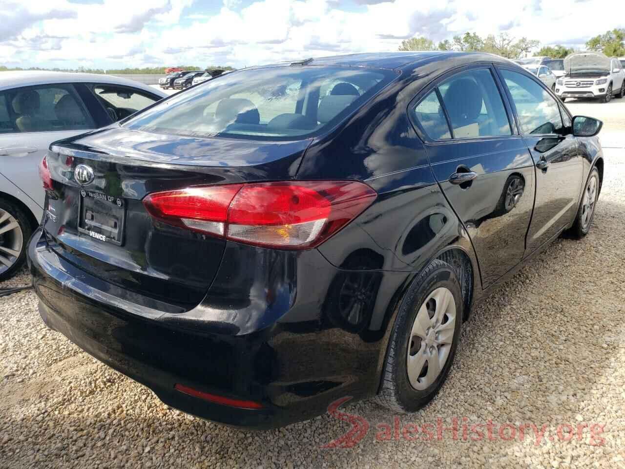 3KPFL4A70HE130822 2017 KIA FORTE