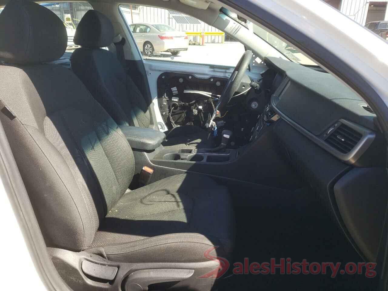 5XXGT4L38JG256664 2018 KIA OPTIMA