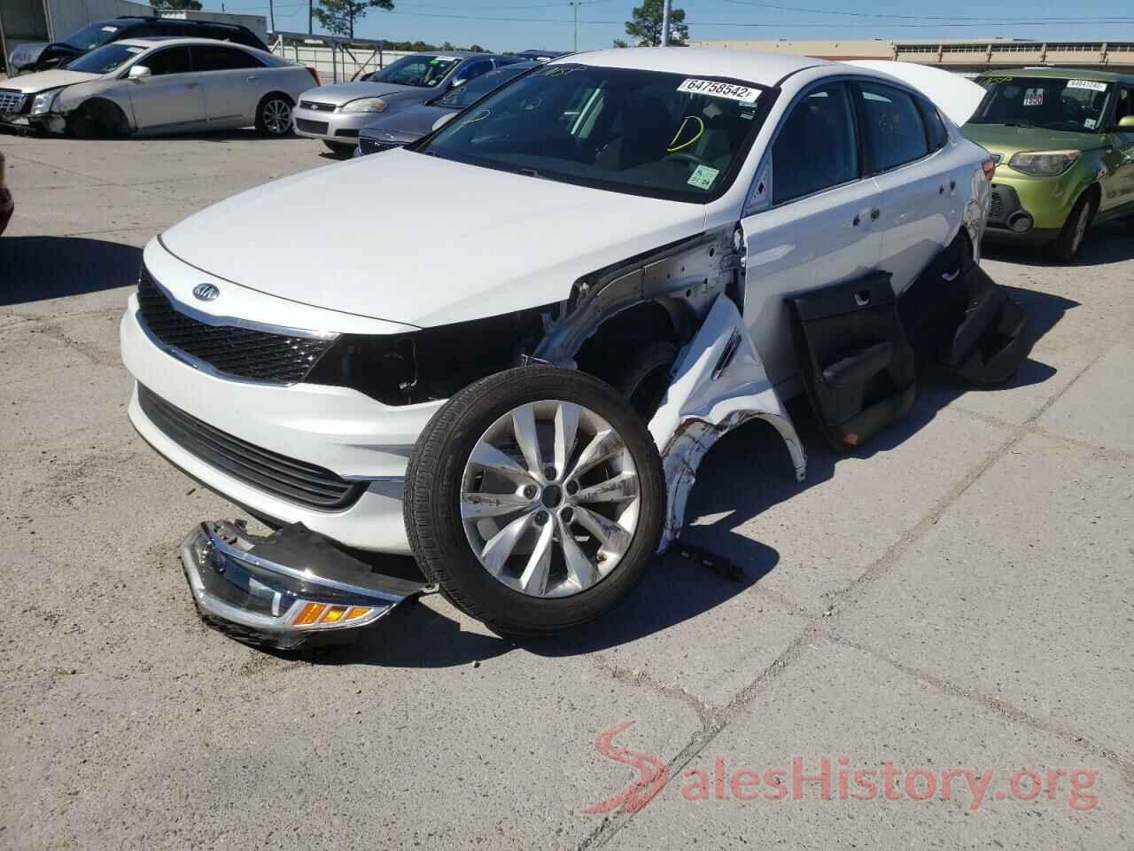 5XXGT4L38JG256664 2018 KIA OPTIMA