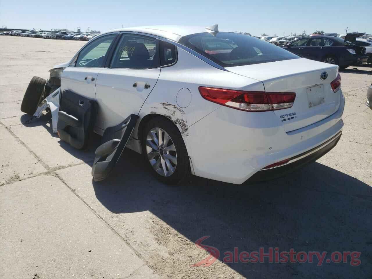 5XXGT4L38JG256664 2018 KIA OPTIMA