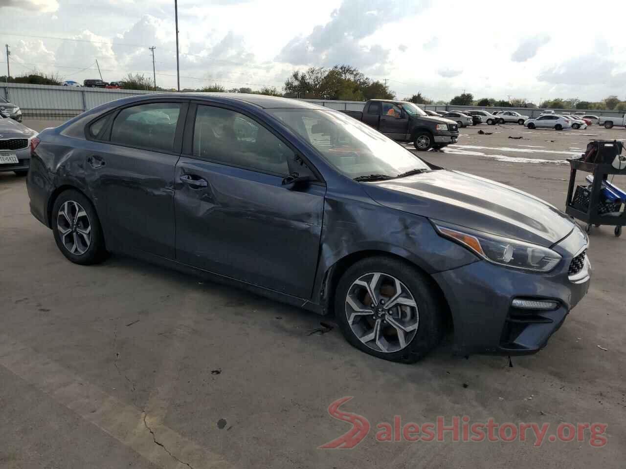 3KPF24AD9KE069941 2019 KIA FORTE