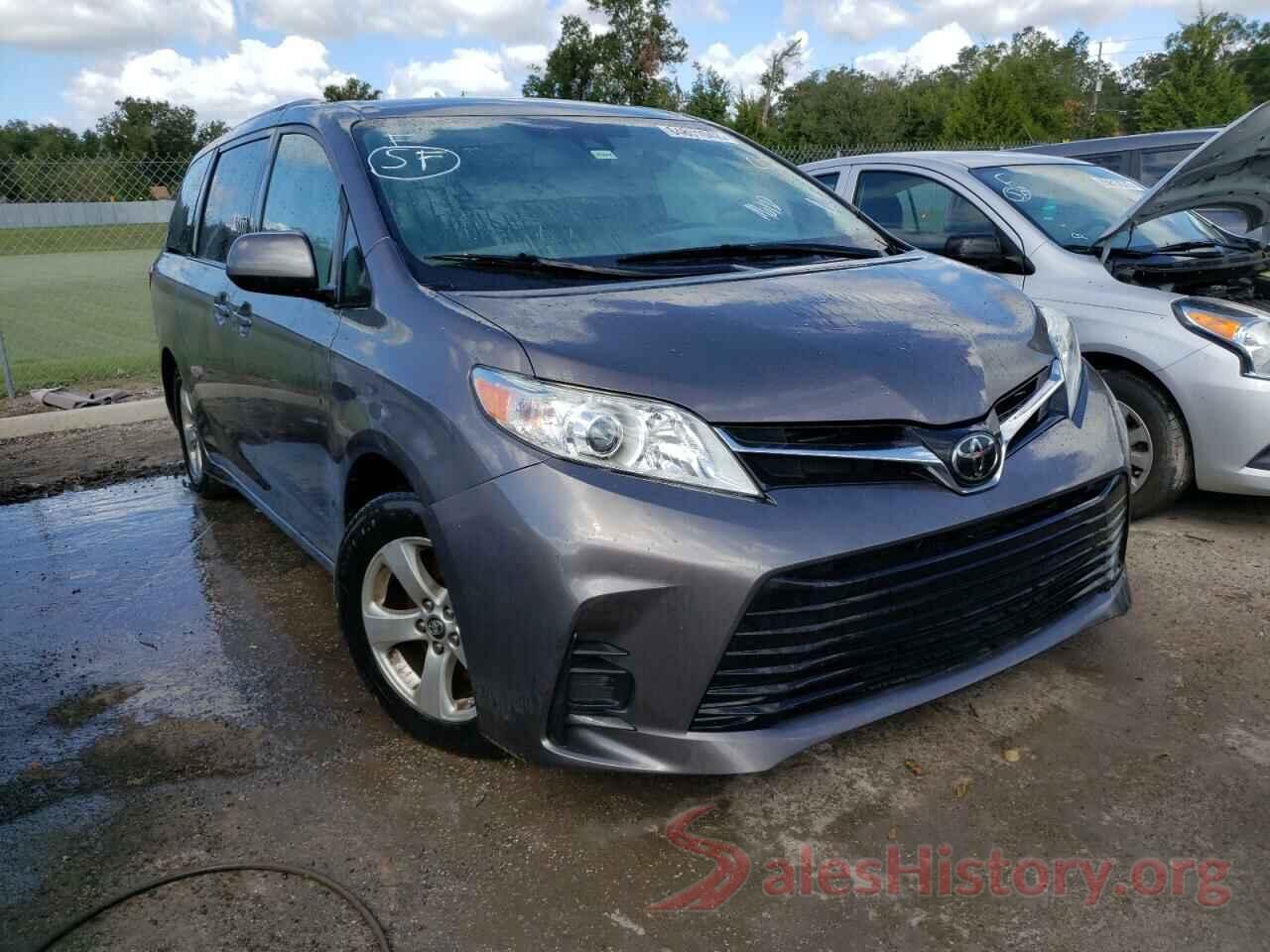 5TDKZ3DC6KS992701 2019 TOYOTA SIENNA