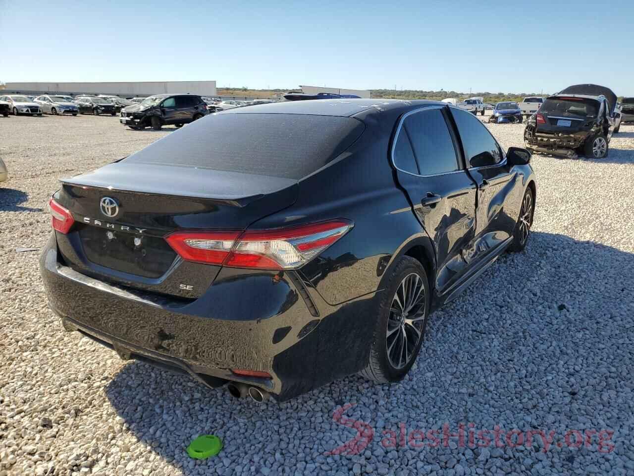 4T1B11HK2JU049045 2018 TOYOTA CAMRY