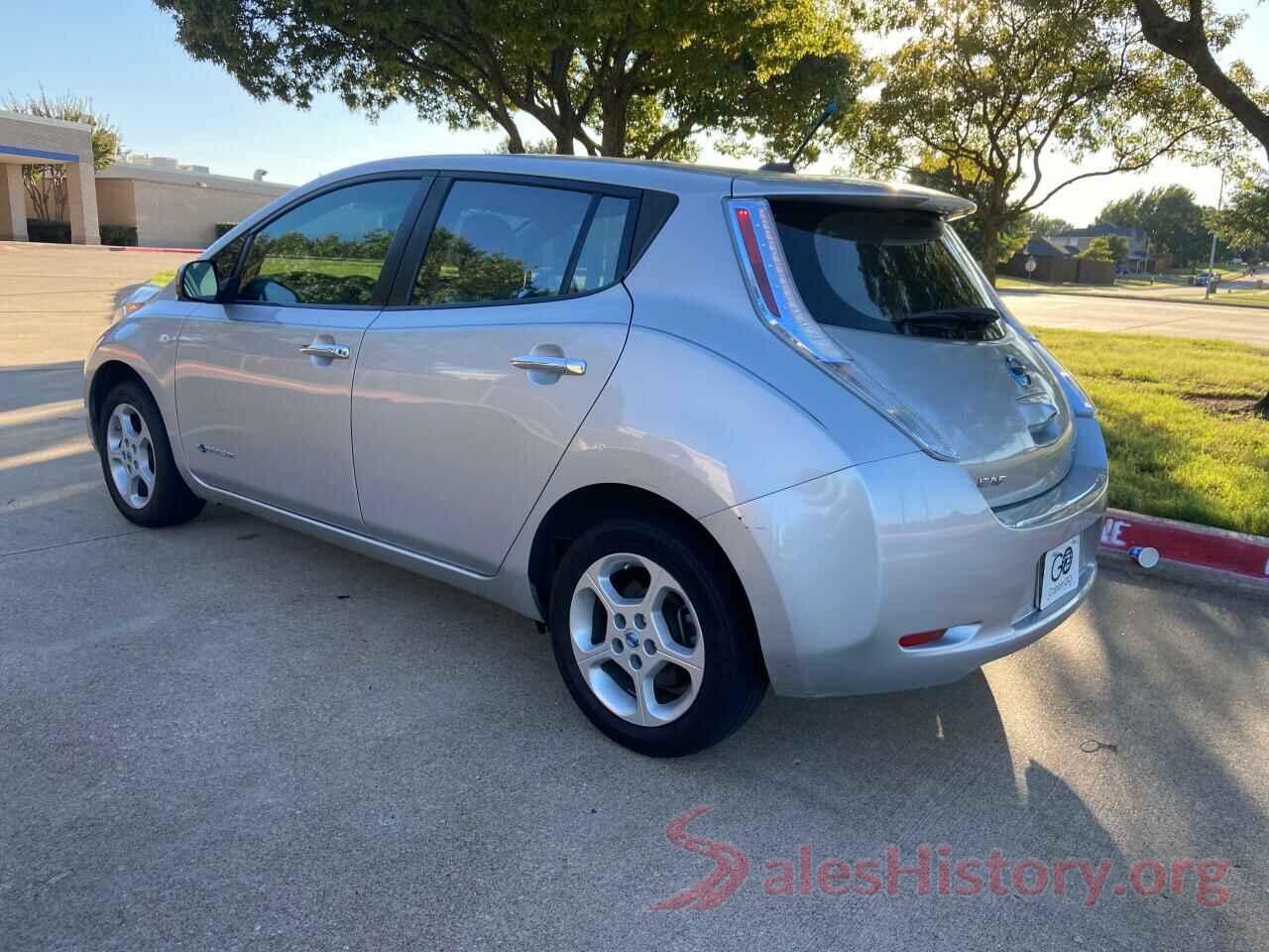 JN1AZ0CP7BT009544 2011 NISSAN LEAF