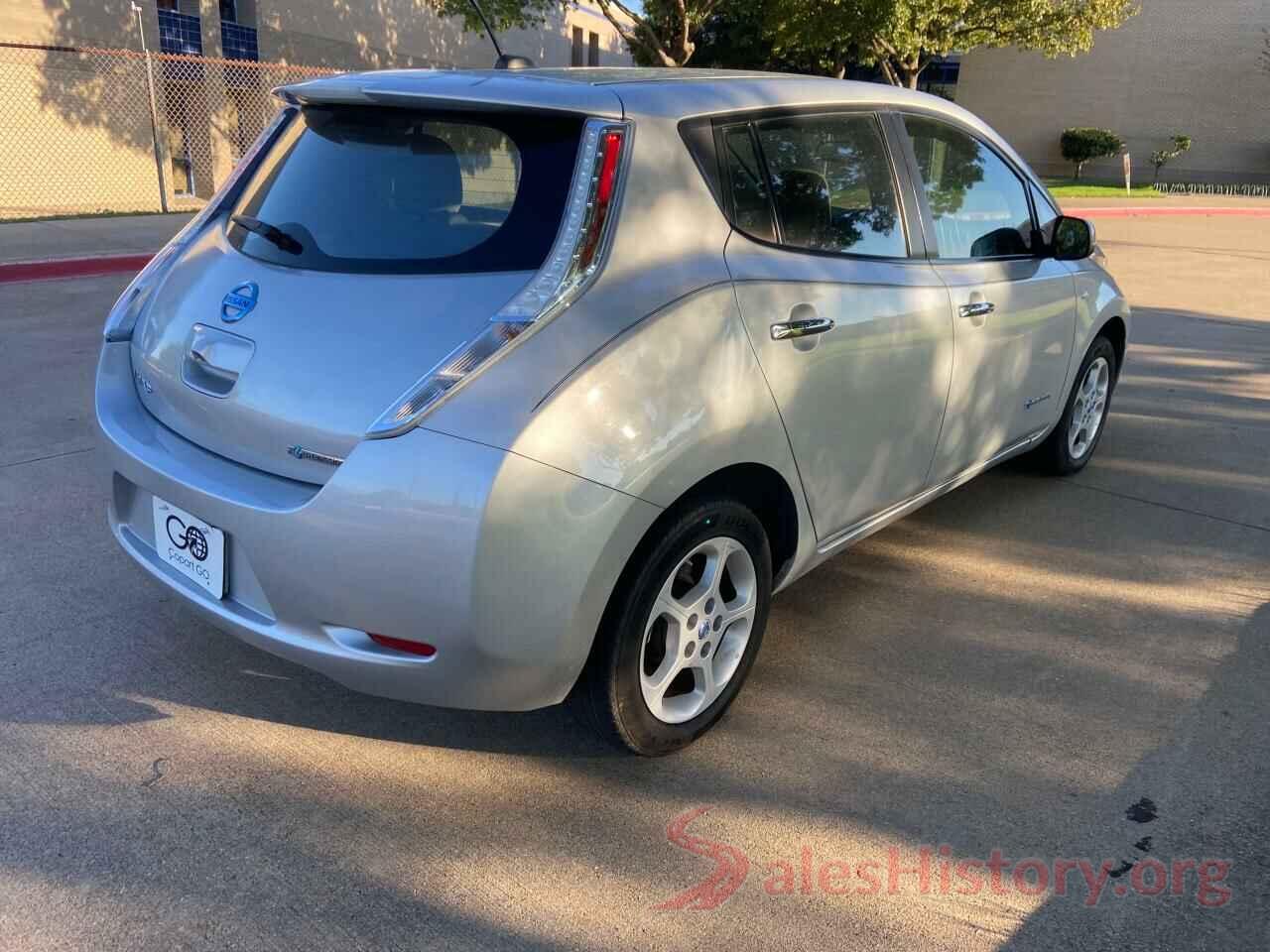 JN1AZ0CP7BT009544 2011 NISSAN LEAF