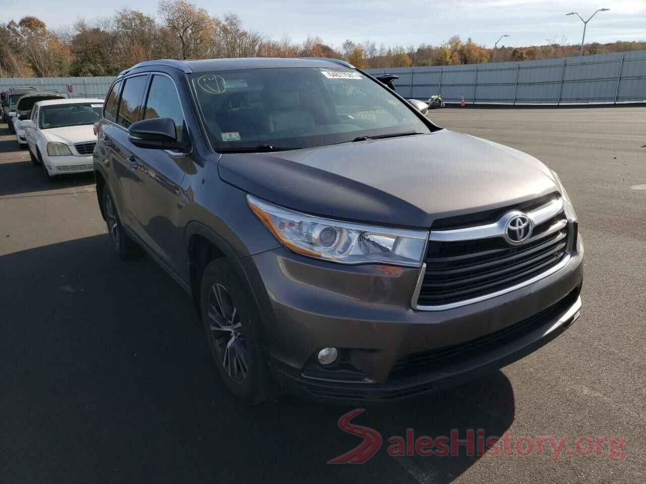 5TDJKRFH0GS261670 2016 TOYOTA HIGHLANDER