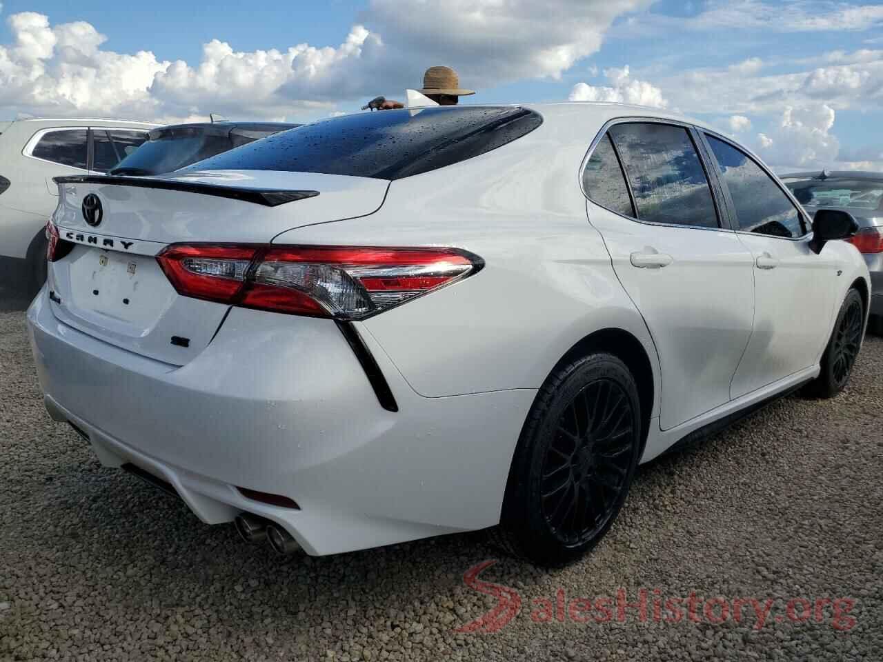 4T1B11HK1KU696215 2019 TOYOTA CAMRY