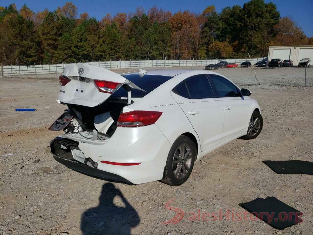 5NPD84LF3HH207143 2017 HYUNDAI ELANTRA