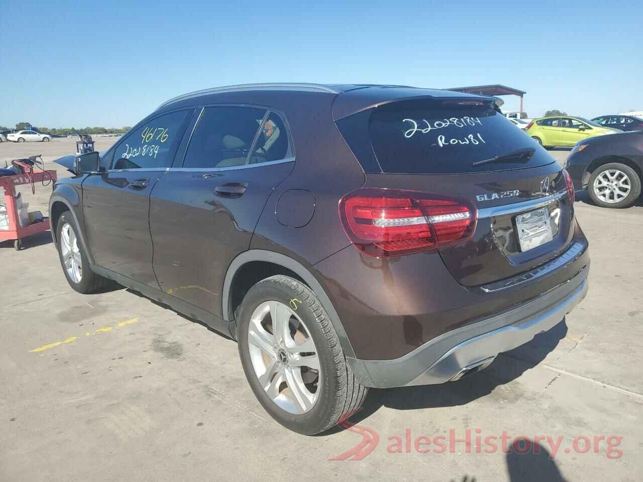 WDCTG4EBXJJ421949 2018 MERCEDES-BENZ GLA-CLASS