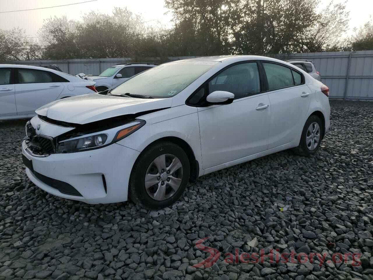 3KPFK4A7XHE110368 2017 KIA FORTE