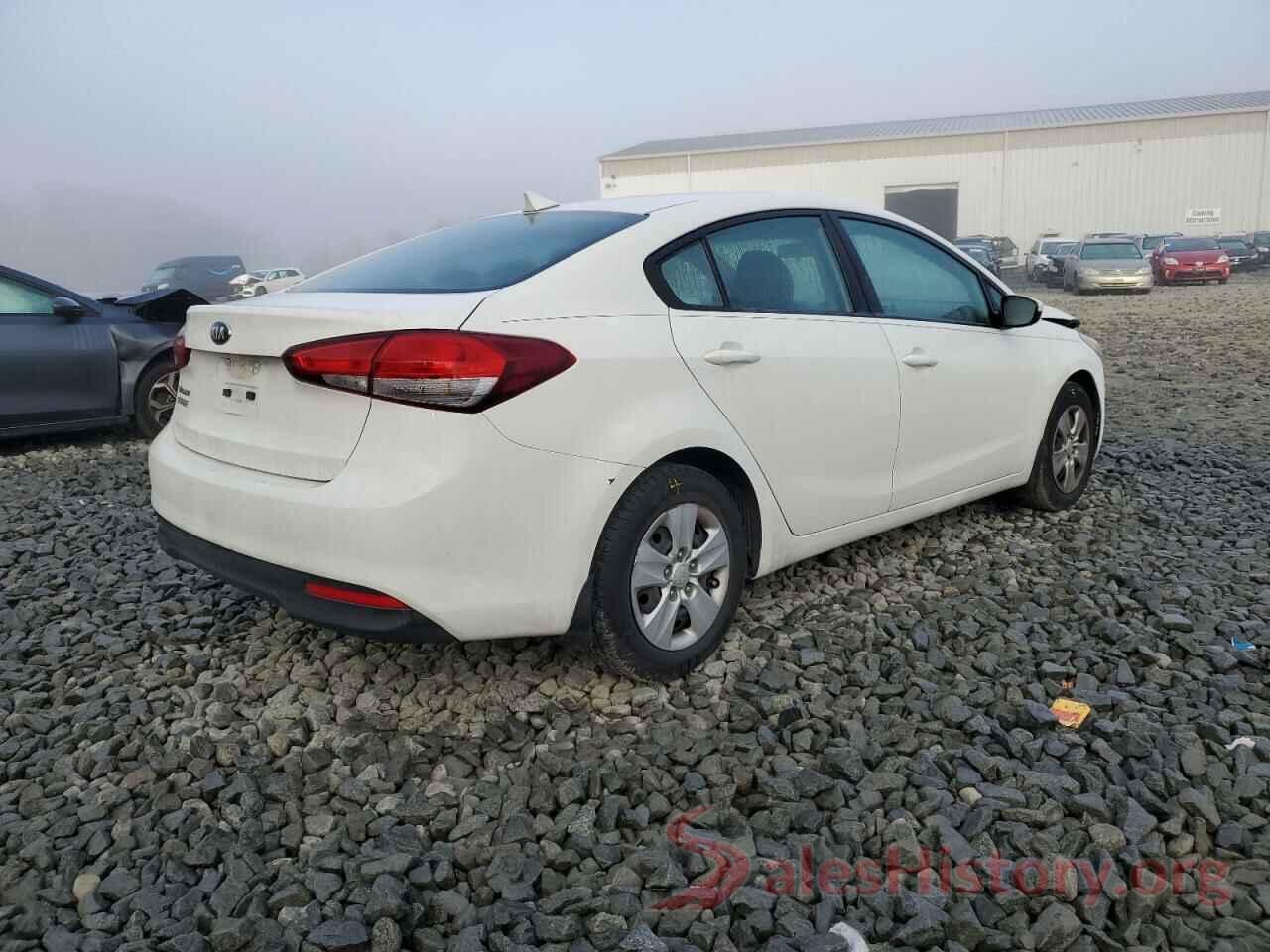 3KPFK4A7XHE110368 2017 KIA FORTE