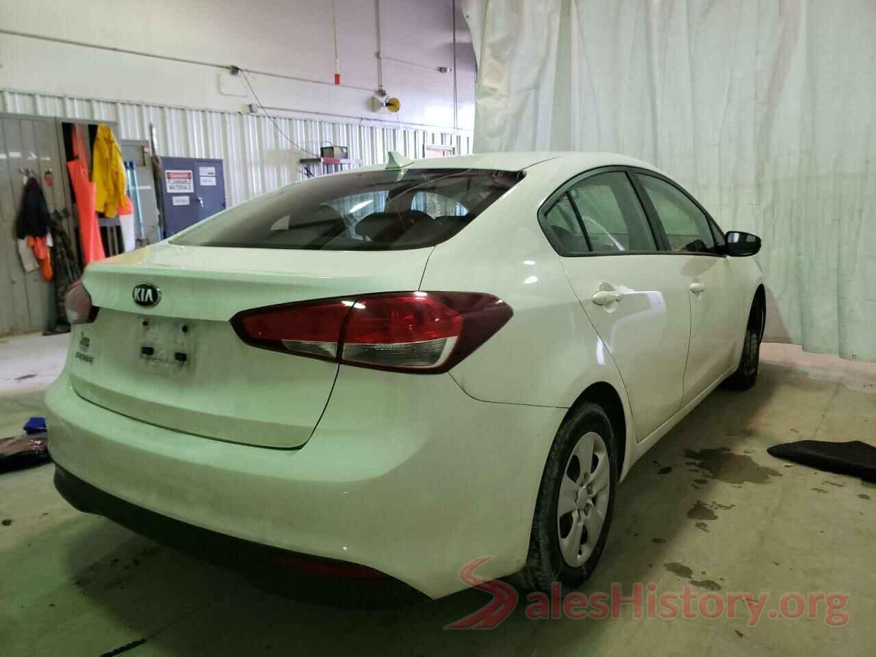 3KPFK4A7XHE051581 2017 KIA FORTE