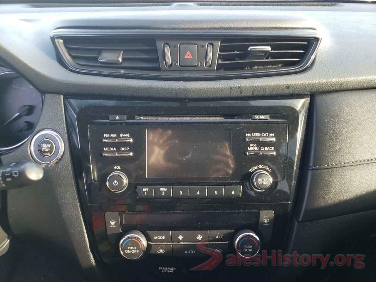 5N1AT2MT8HC828685 2017 NISSAN ROGUE