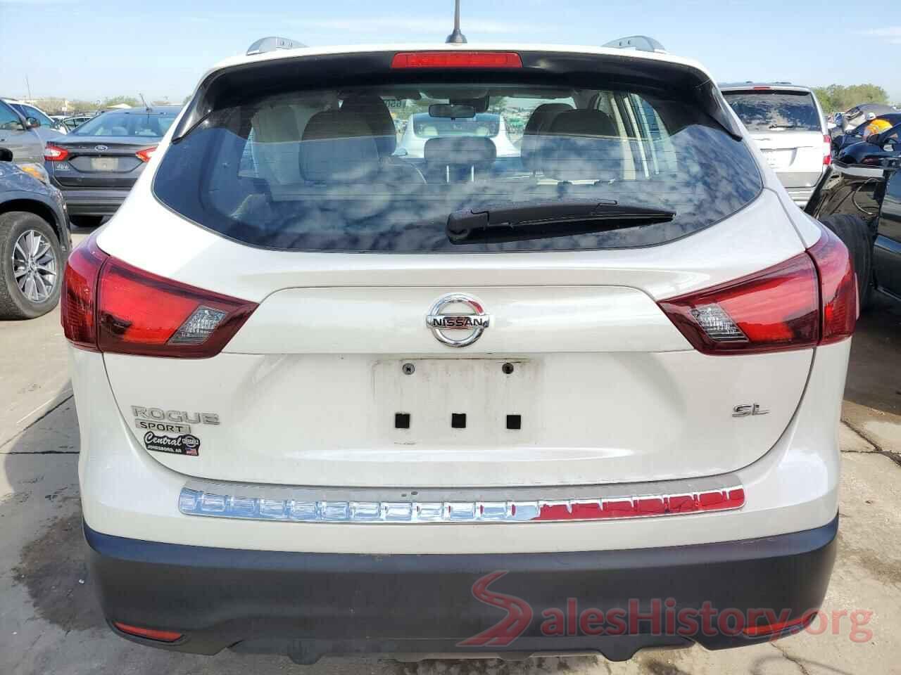 JN1BJ1CP1JW109945 2018 NISSAN ROGUE