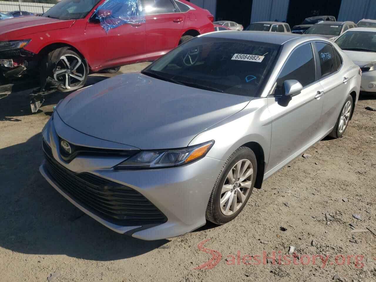 4T1B11HK3JU574082 2018 TOYOTA CAMRY