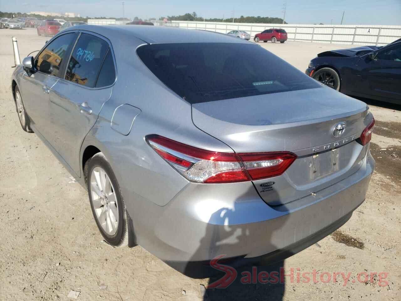 4T1B11HK3JU574082 2018 TOYOTA CAMRY