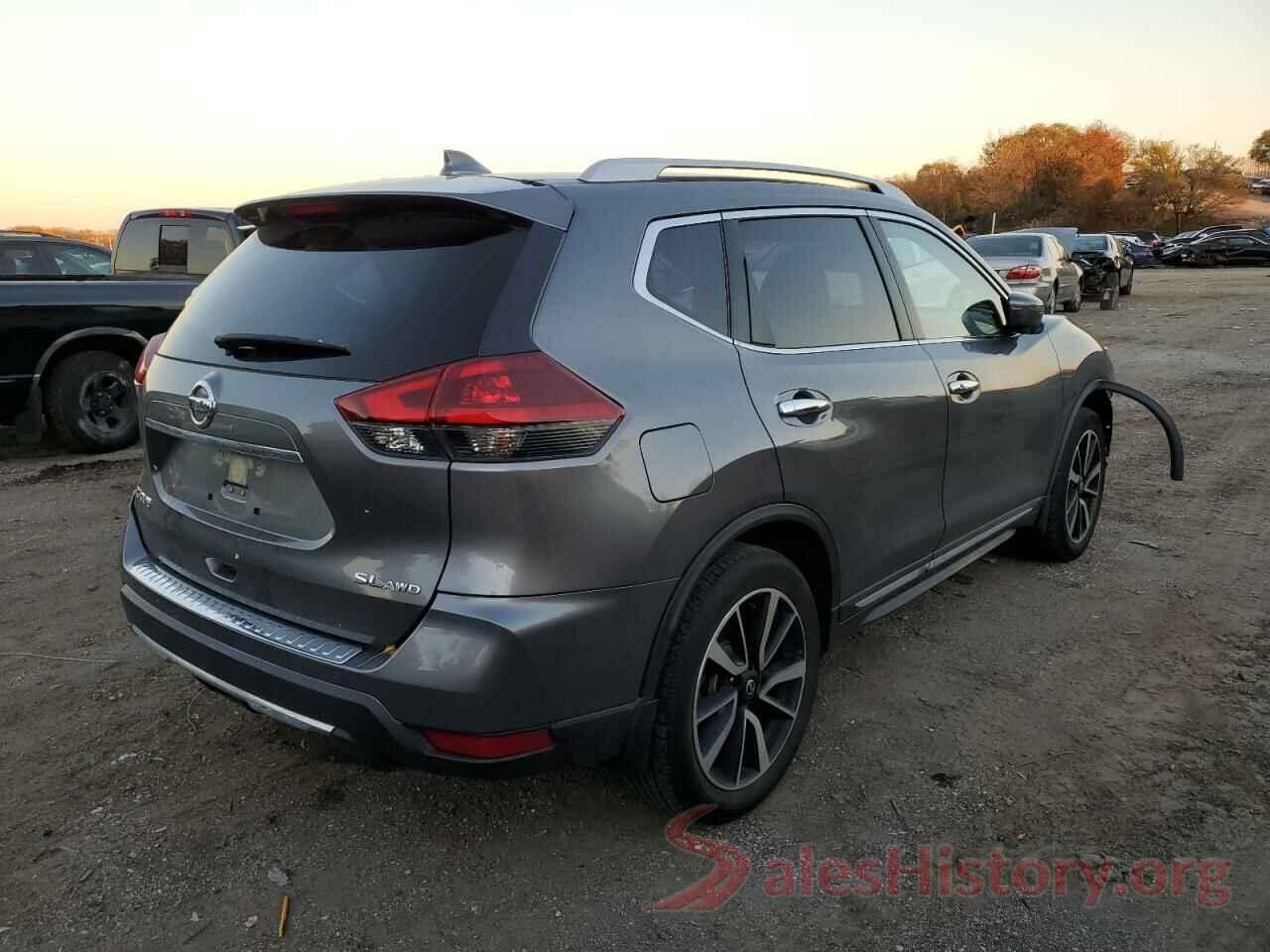 JN8AT2MV4JW323077 2018 NISSAN ROGUE