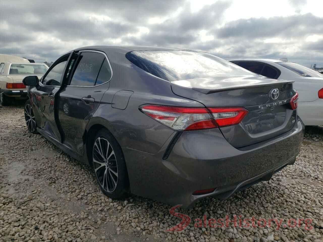 4T1B11HK6JU528682 2018 TOYOTA CAMRY