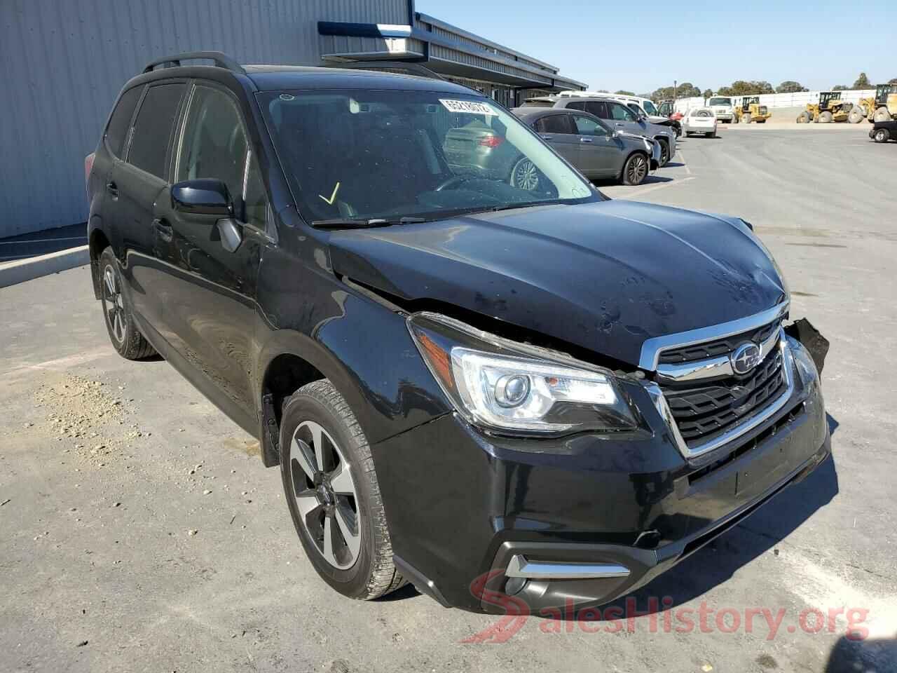 JF2SJARC5JH465211 2018 SUBARU FORESTER