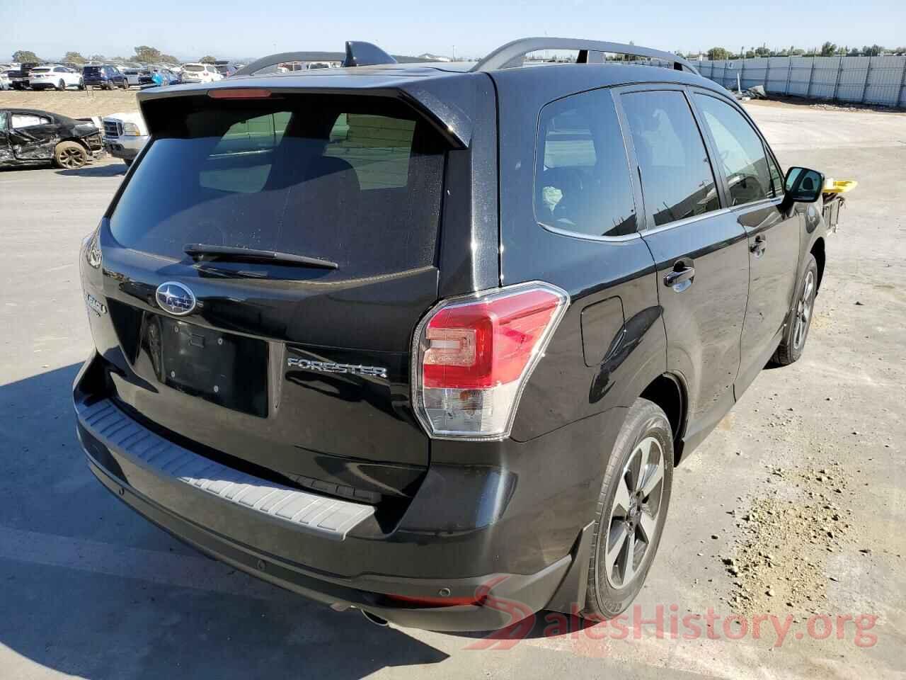 JF2SJARC5JH465211 2018 SUBARU FORESTER