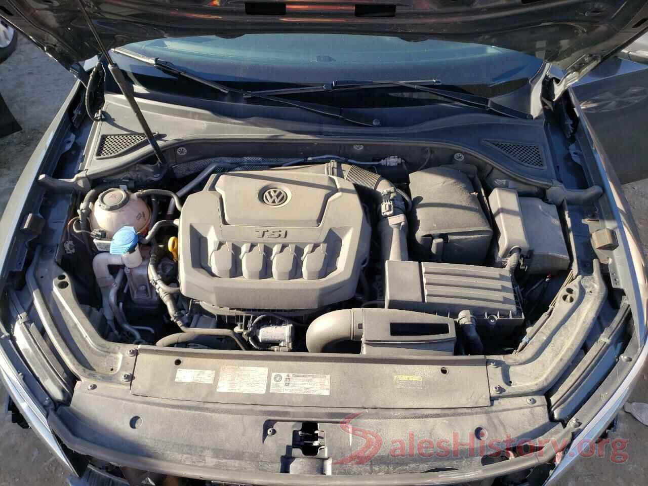 1VWAA7A3XJC003424 2018 VOLKSWAGEN PASSAT