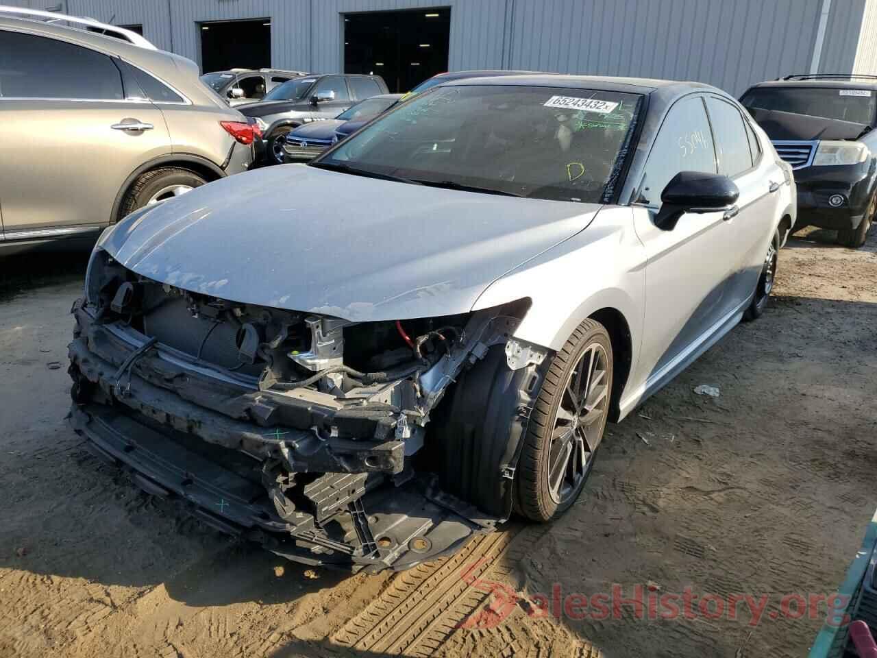 4T1B61HK8JU075117 2018 TOYOTA CAMRY