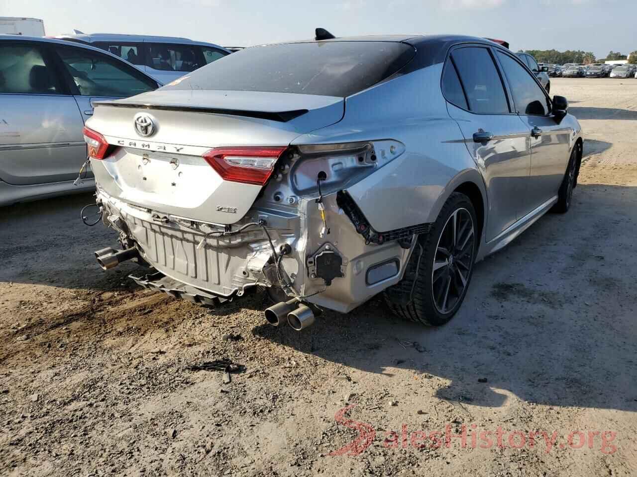 4T1B61HK8JU075117 2018 TOYOTA CAMRY