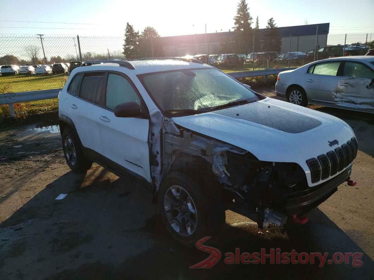 1C4PJMBN1KD425976 2019 JEEP CHEROKEE