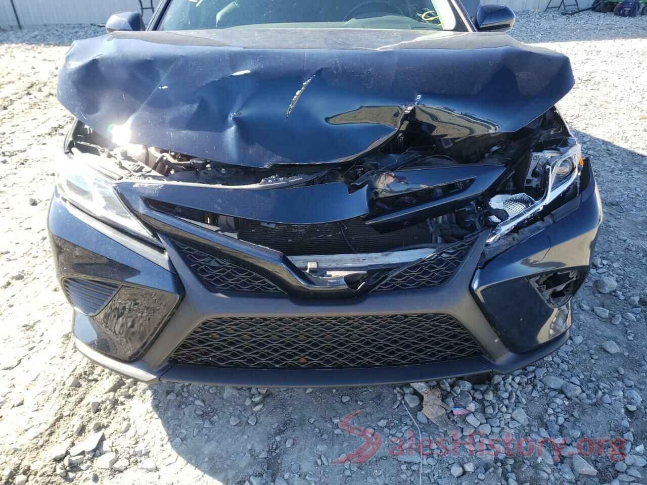 4T1B11HK0JU650695 2018 TOYOTA CAMRY