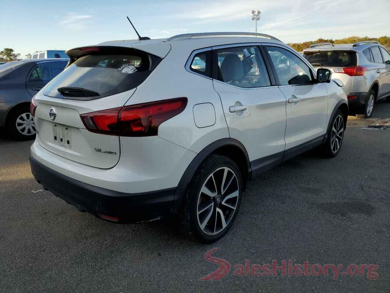 JN1BJ1CR5KW311044 2019 NISSAN ROGUE