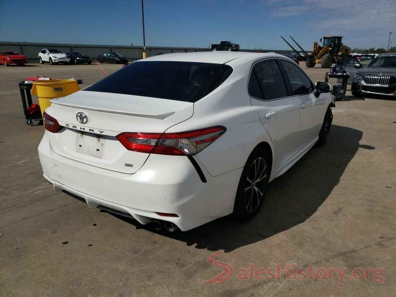 4T1B11HK8JU107384 2018 TOYOTA CAMRY