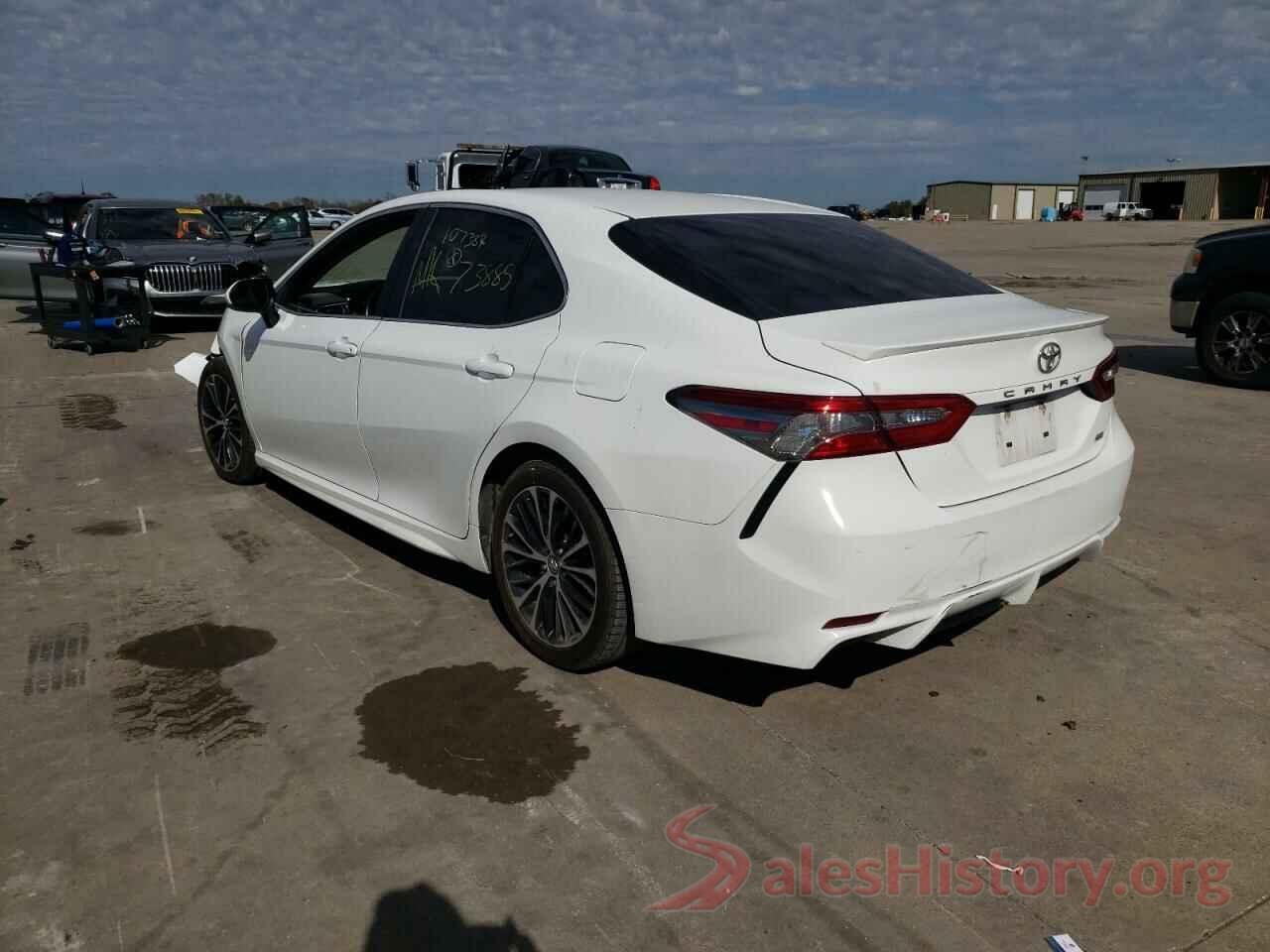 4T1B11HK8JU107384 2018 TOYOTA CAMRY