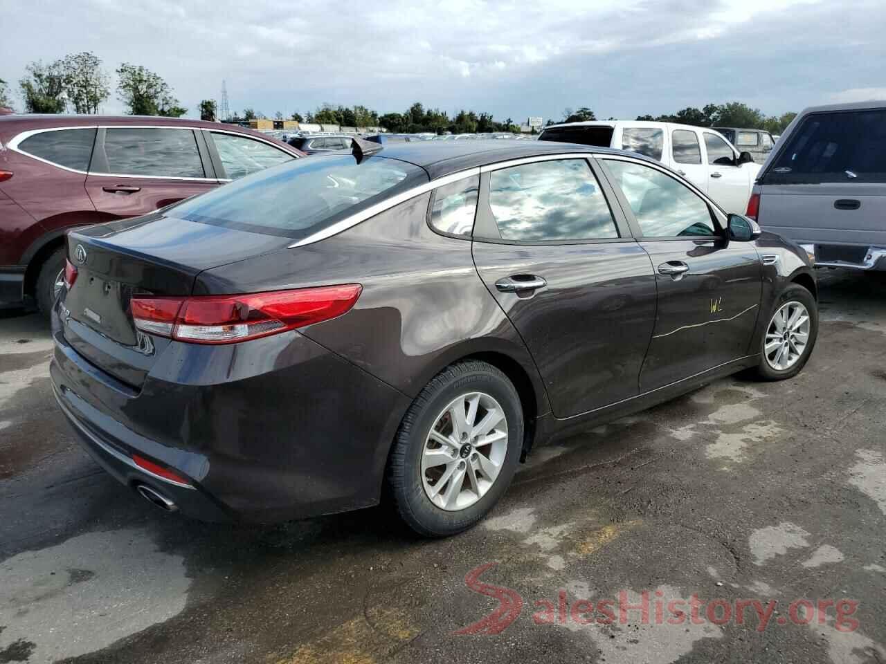 KNAGT4L31J5235110 2018 KIA OPTIMA