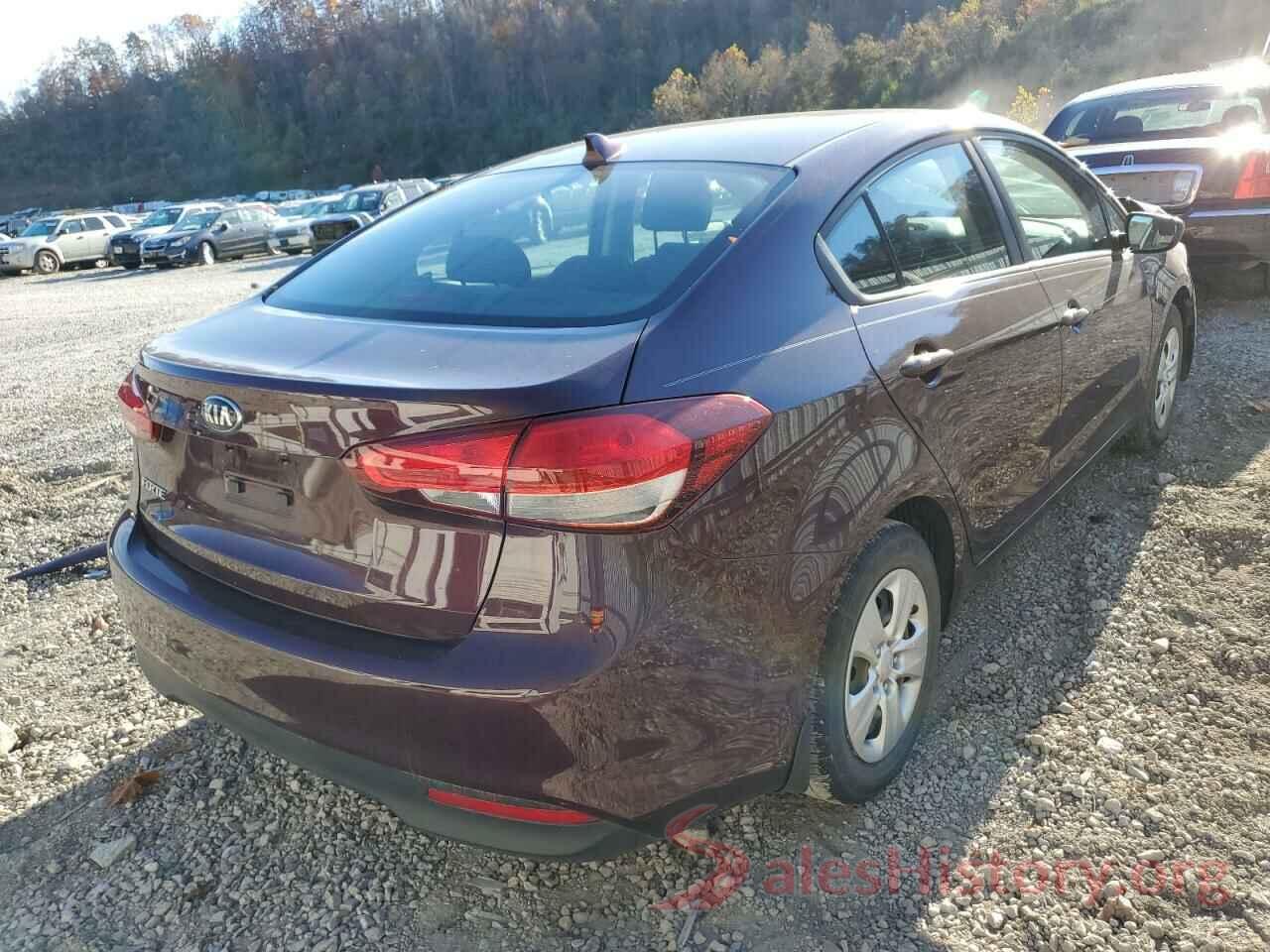 3KPFK4A75JE246381 2018 KIA FORTE