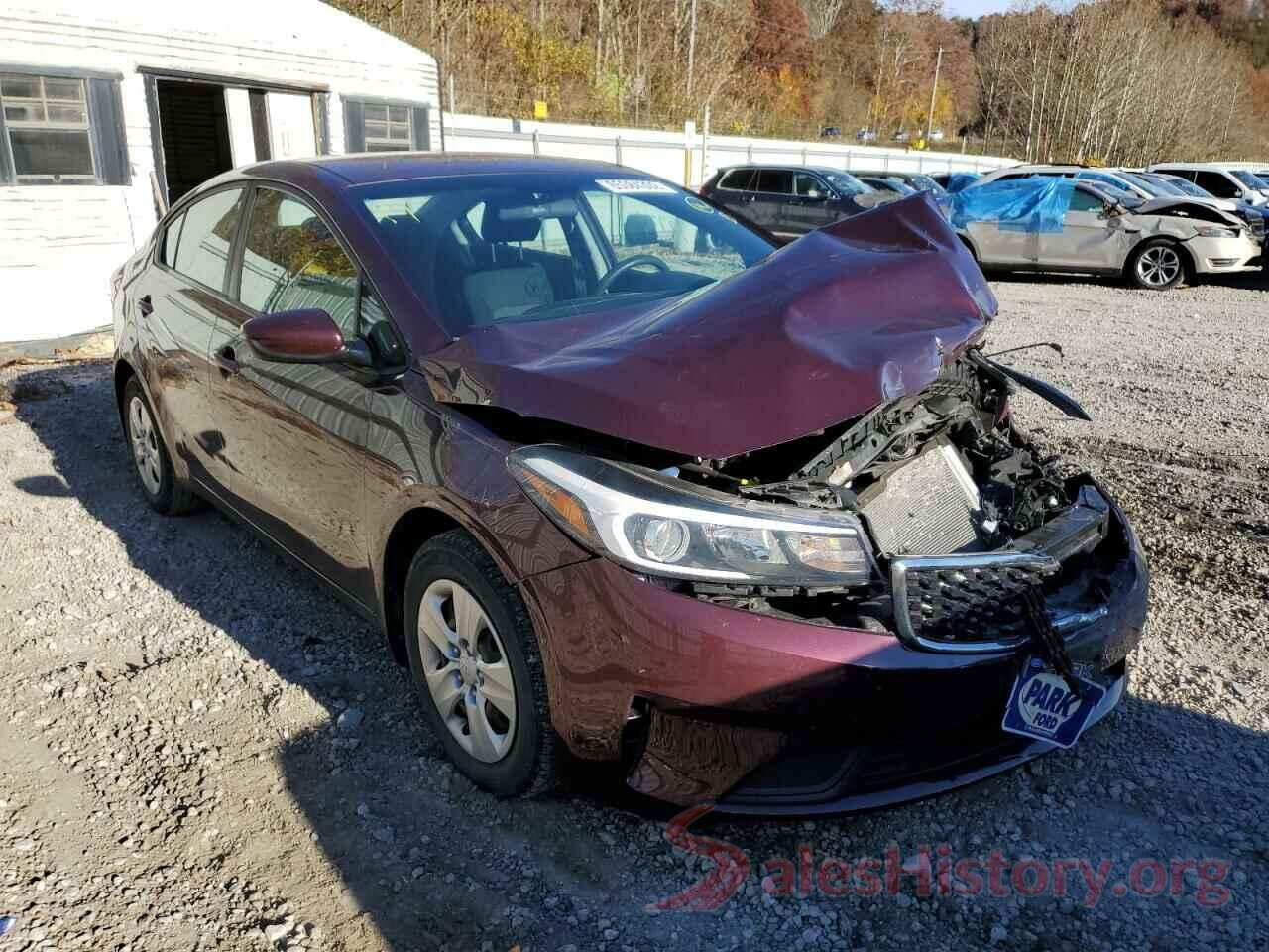 3KPFK4A75JE246381 2018 KIA FORTE