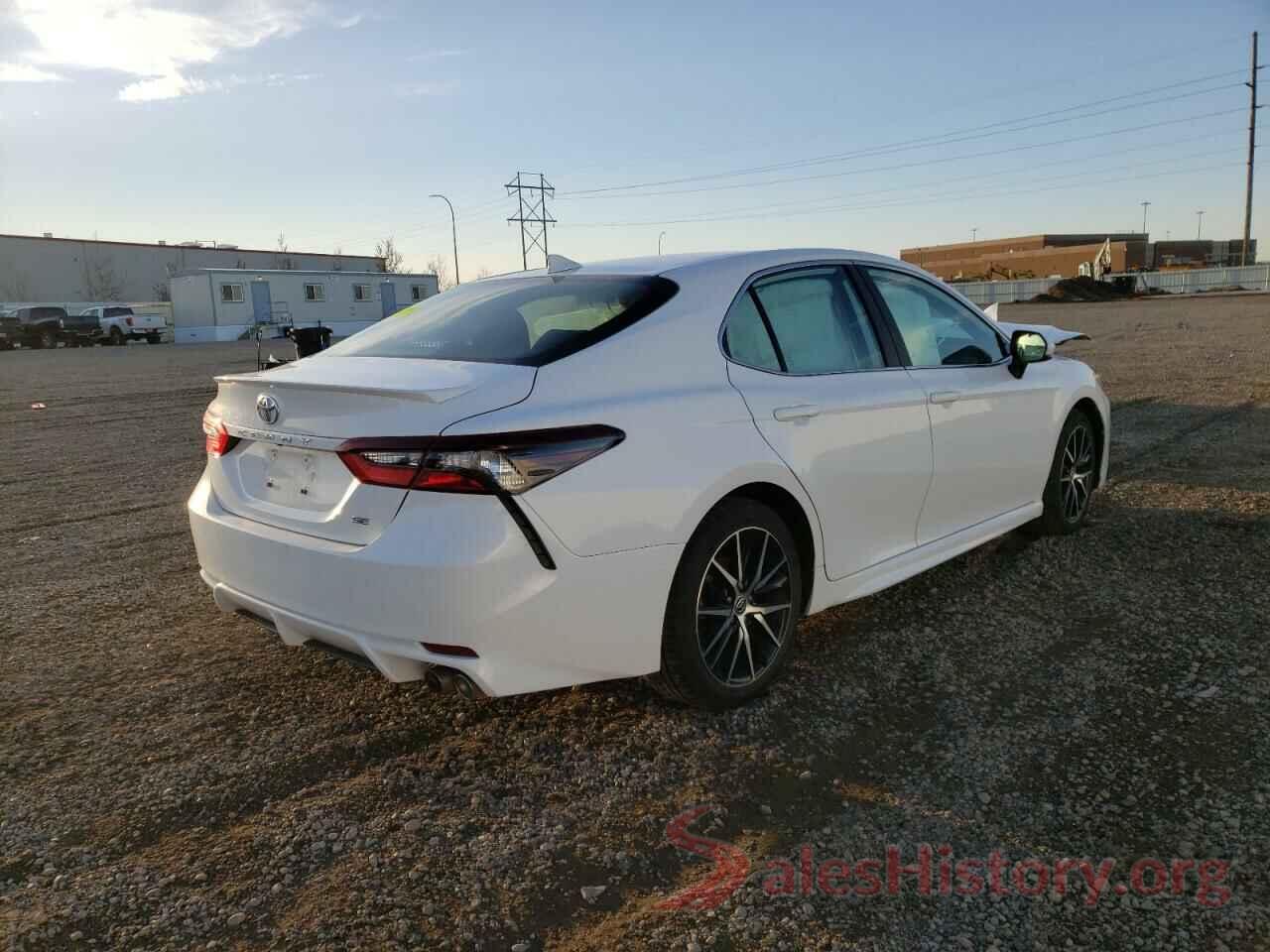 4T1G11AK0MU541741 2021 TOYOTA CAMRY