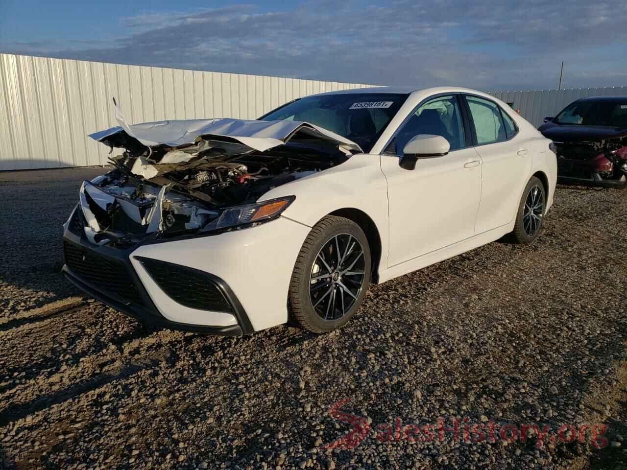 4T1G11AK0MU541741 2021 TOYOTA CAMRY