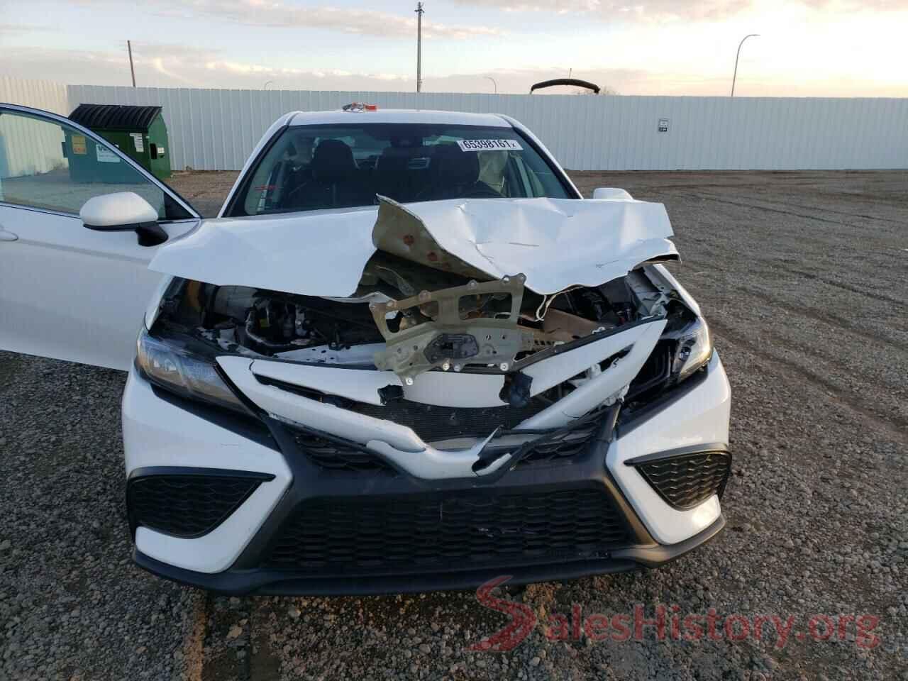 4T1G11AK0MU541741 2021 TOYOTA CAMRY