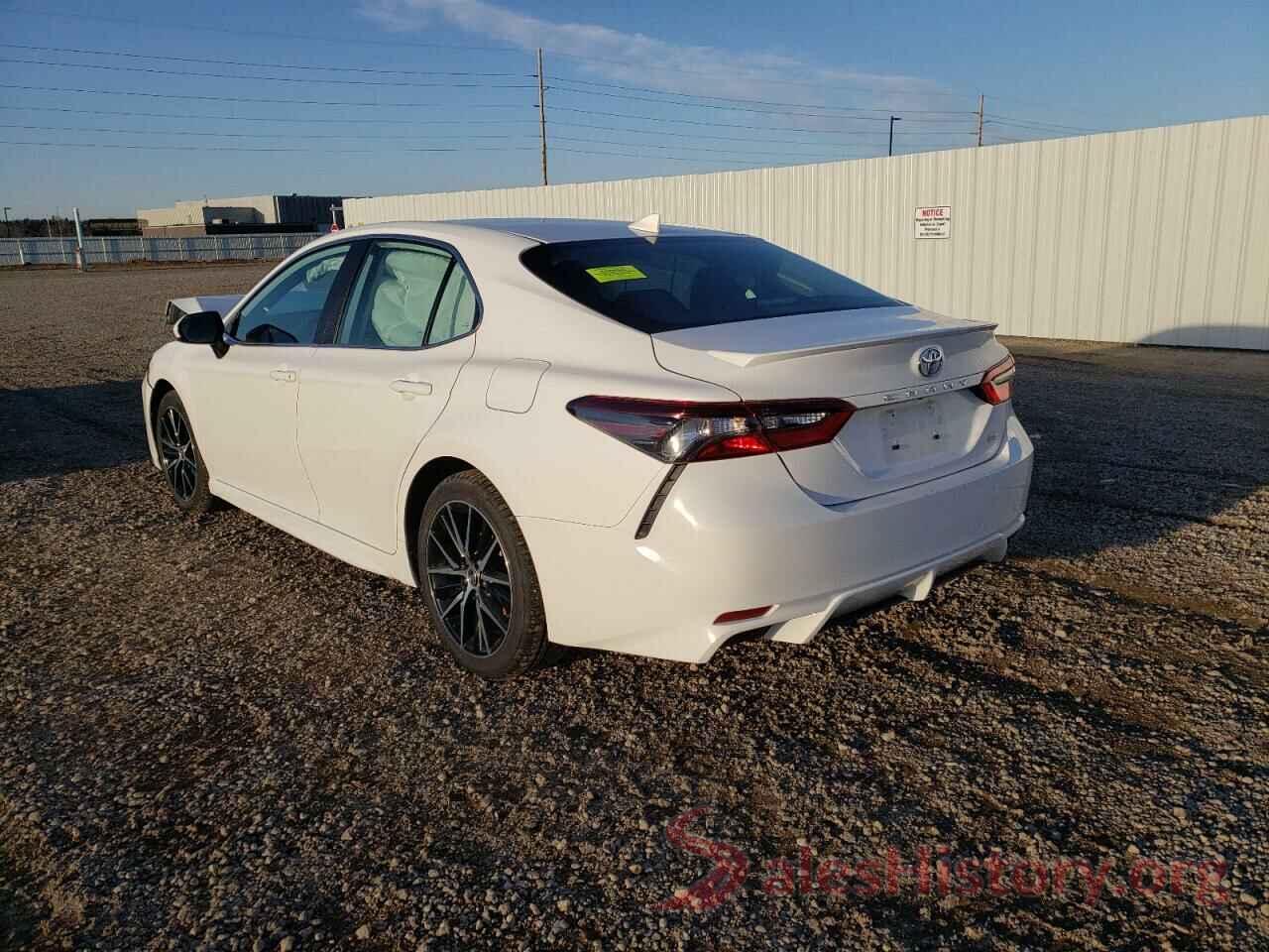 4T1G11AK0MU541741 2021 TOYOTA CAMRY